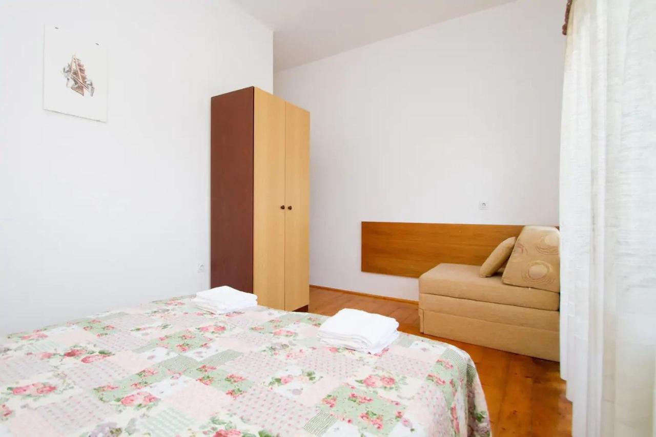 Laura'S Apartment Пореч Экстерьер фото